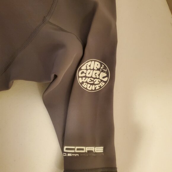 Rip Curl Men's Large Gray with Black Trim. An Elastic Loop on Tail. - Picture 3 of 5